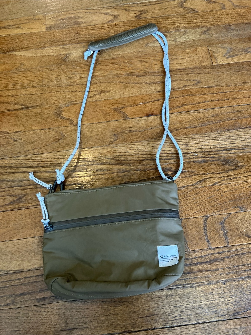 lululemon Patch Logo crossbody bag Tan/olive